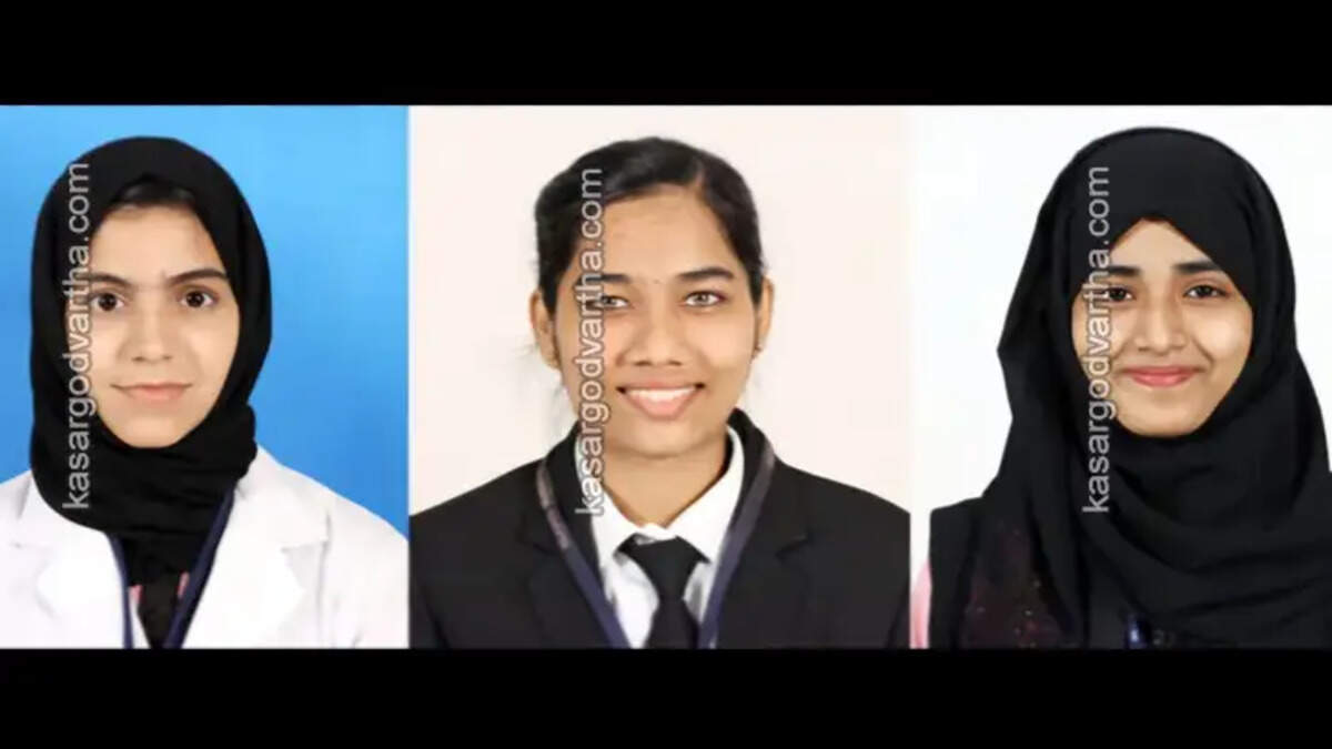 Milagres College Mangalore rank holders Jeslin Jain Rodrigues, Hajira Elfa, and Surayya Sadaf