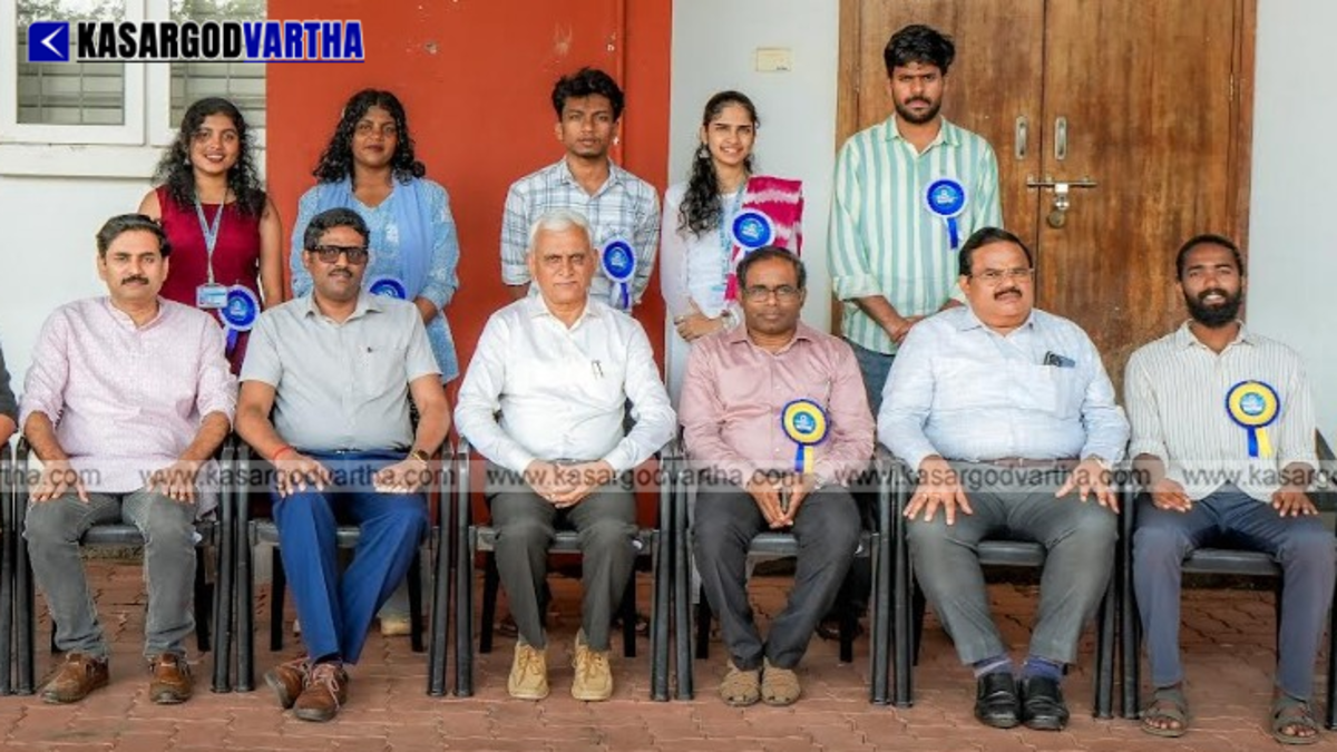  Newly elected student council members of Central University of Kerala at their swearing-in ceremony.