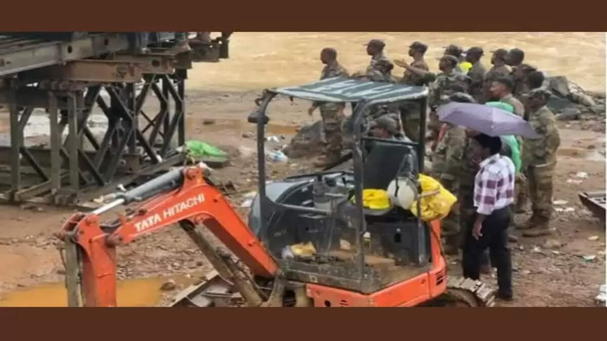 Four Rescued Alive in Wayanad Landslide,&nbsp;Wayanad, Landslide, Rescue, Survivors, Kerala, Disaster, India, Hope, Tragedy.