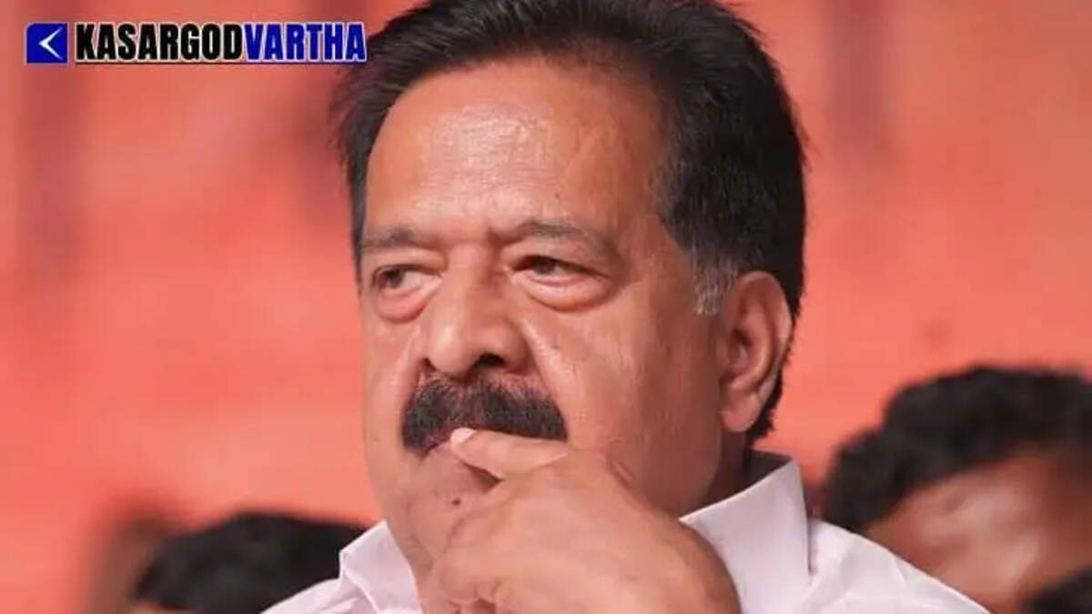 Peria twin murder case parole: Home Minister Ramesh Chennithala demands urgent report on convicts' release.