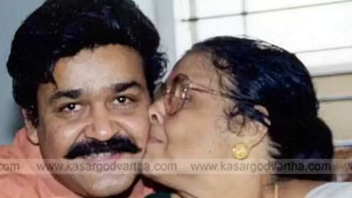 Actor Mohanlal's Mother Santhakumari Passes Away at 90 in Her Kochi Residence
