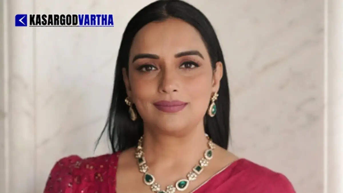 Financial irregularities alleged in AMMA; Shweta Menon demands scientific audit of past two committees.