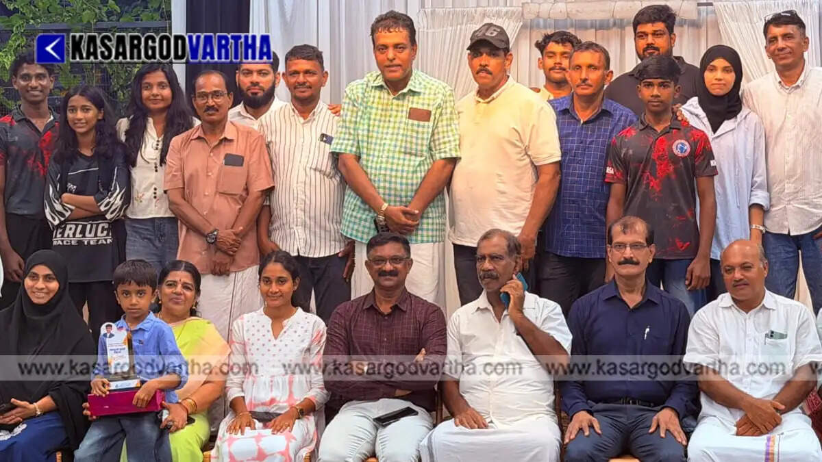 Abdul Khader Najwan at the function