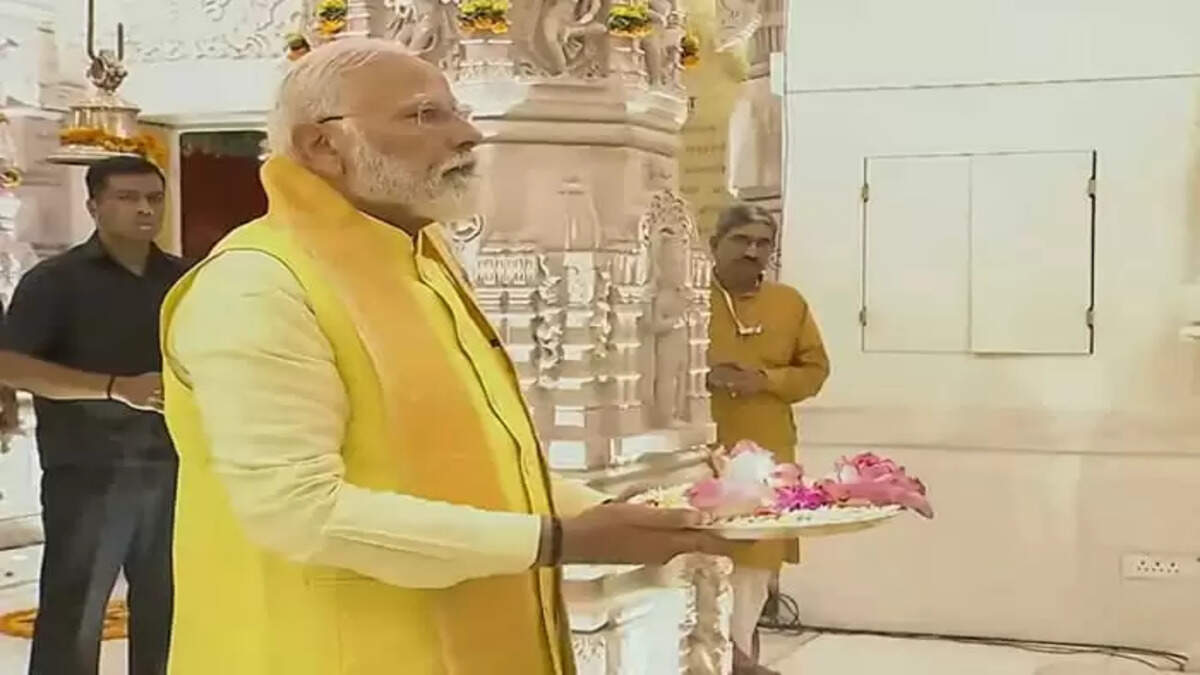 PM Modi along with CM Yogi holds mega roadshow after offering prayers at Ayodhya's Ram Temple,&nbsp;PM, Narendra Modi, Ayodhya, Ayodhya Visit, PM Modi