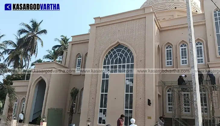 Interior view of the glass dome at Adukkathbayal Muhiyudheen Juma Masjid showing intricate details