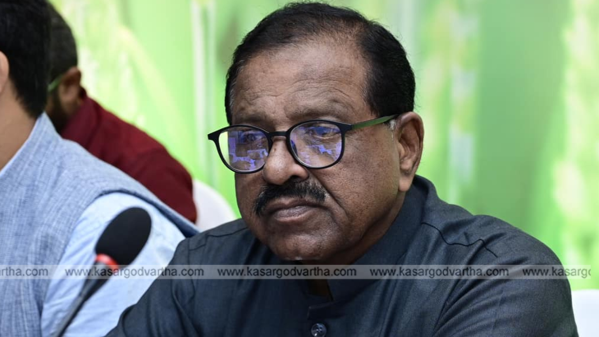 Rajmohan Unnithan meeting Kerala Chief Minister