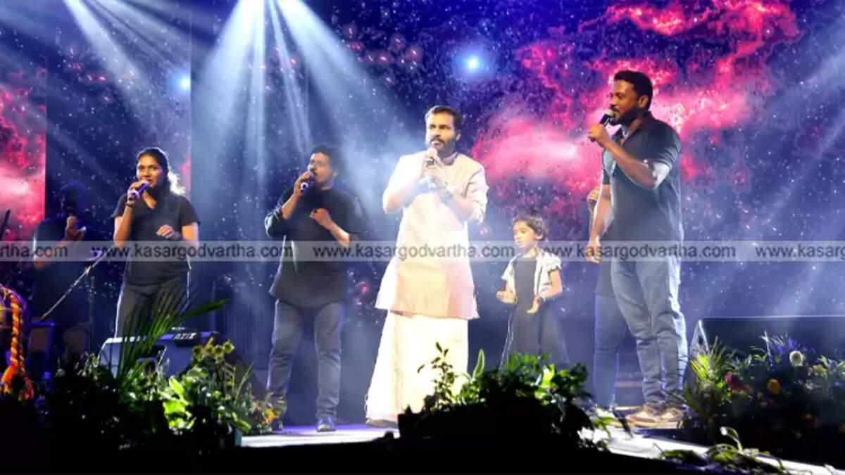  Ente Keralam closing ceremony at Kalikkadavu with minister
