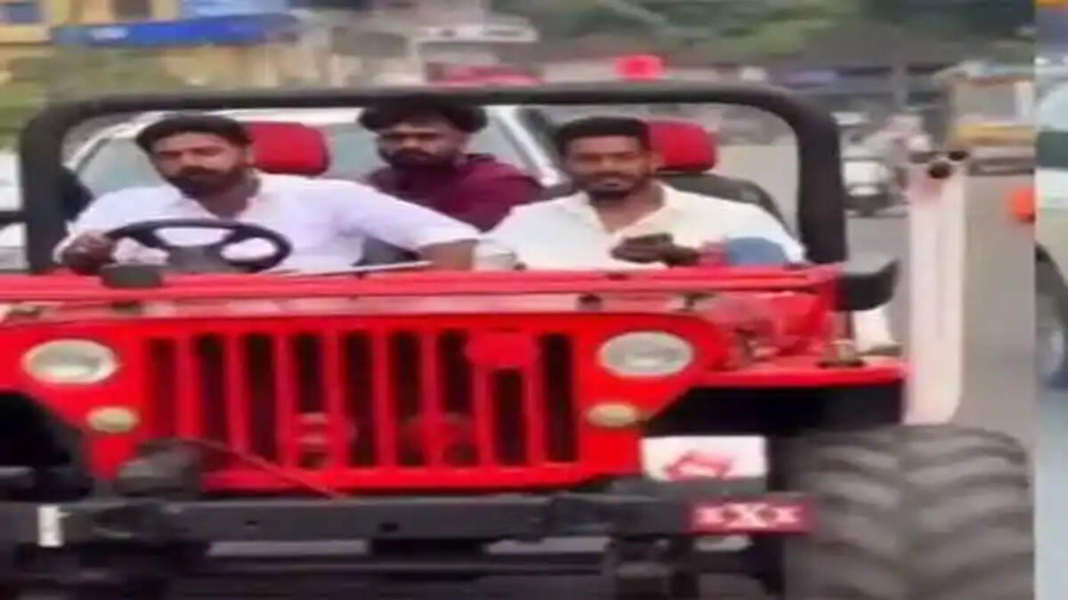 Illegal journey: Shuaib murder case accused Akash Tillankeri does not have license, says Motor Vehicle Department, Kannur, News, Akash Tillankeri, License, Illegal journey, High Court, RTO, Kerala News