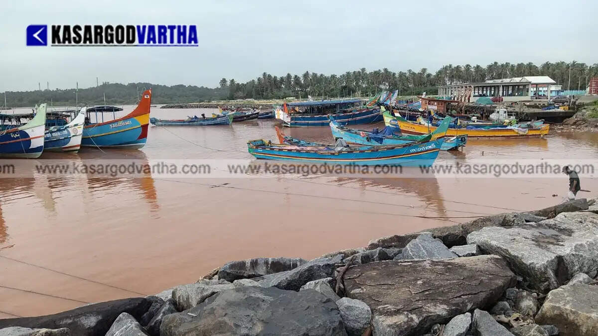 View of Manjeshwaram Fishing Harbour
