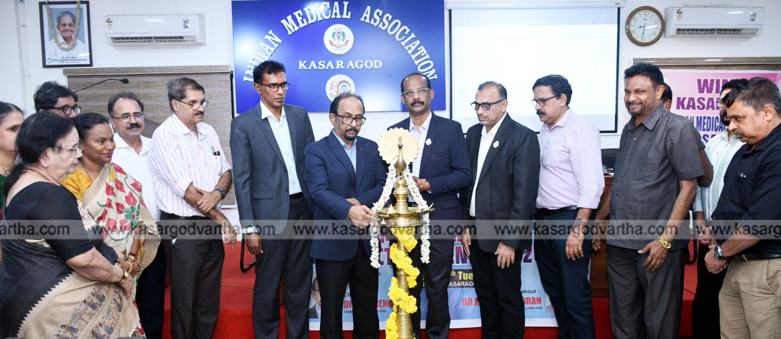 IMA State President Dr. MN Menon addressing the district convention in Kasaragod.