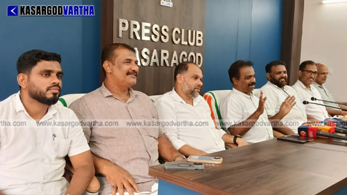  SDPI State President CPA Latheef addressing press conference in Kasargod regarding Manjeshwaram candidate withdrawal.