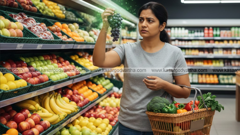 Grapes in supermarket shelf warning of pesticide residue