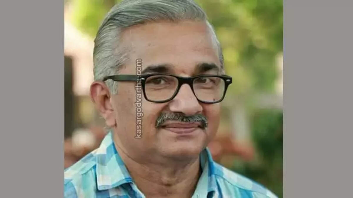 Literary Critic E.P. Rajagopalan Wins Odakkuzhal Award