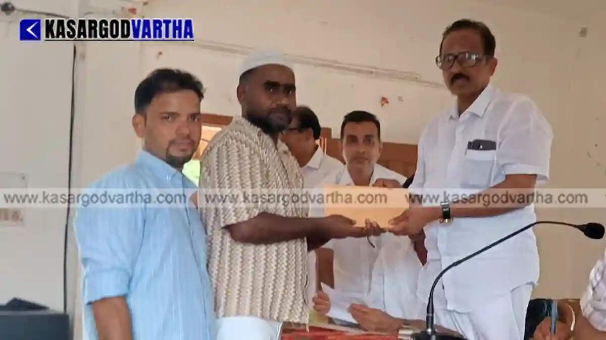 Locals submit petition to Udma MLA demanding four-laning and repair of Cherkala-Jalsoor state highway