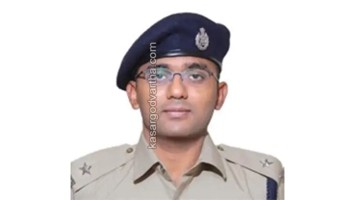  Vijaya Bharat Reddy, the new Superintendent of Police for Kasaragod.