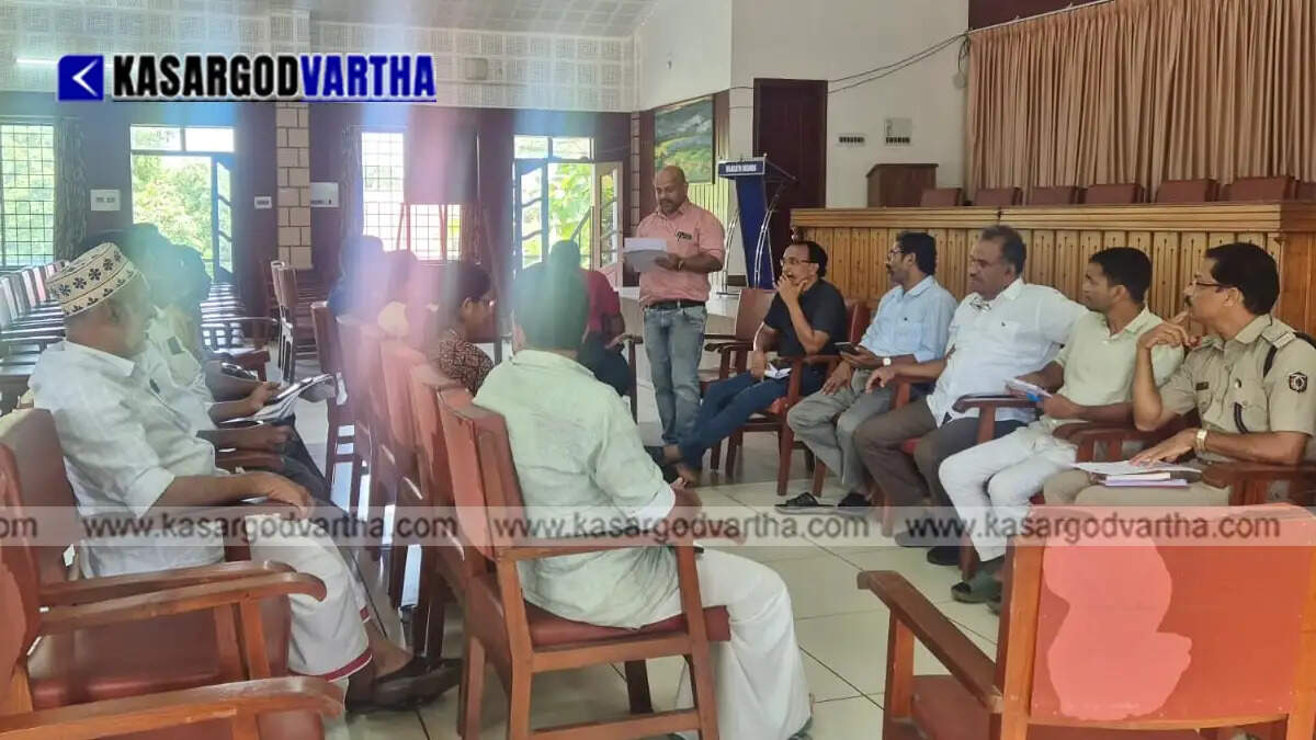 Representational image of street vendors and municipal action in Kasaragod