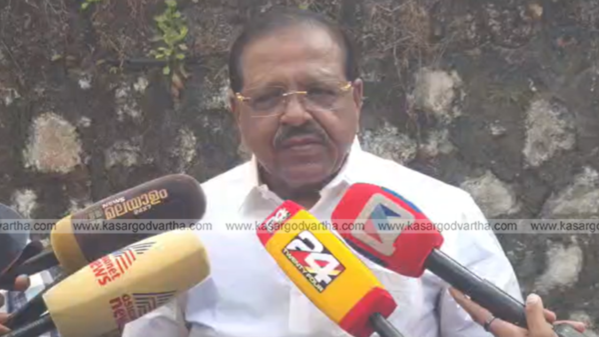  Rajmohan Unnithan MP speaking to the media in Kasaragod.