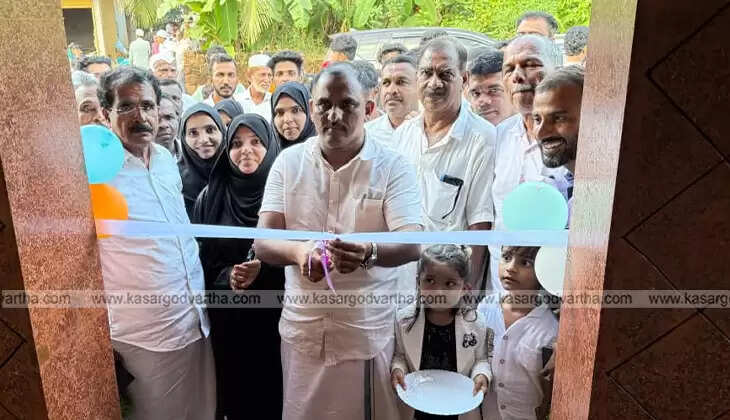 Kerala style bus shelter inauguration at Kumbla Dandagoli
