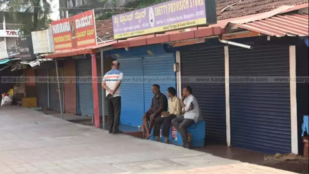A closed shop in Mangaluru during the bandh.