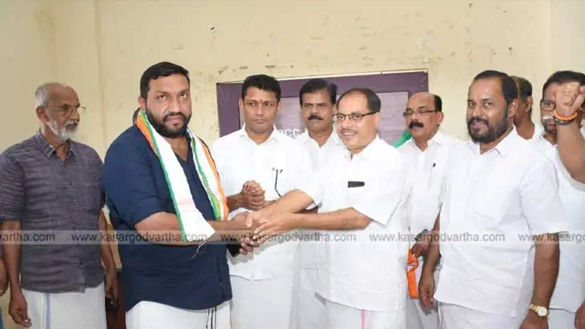 12 CPM Leaders Join Congress in Kasaragod