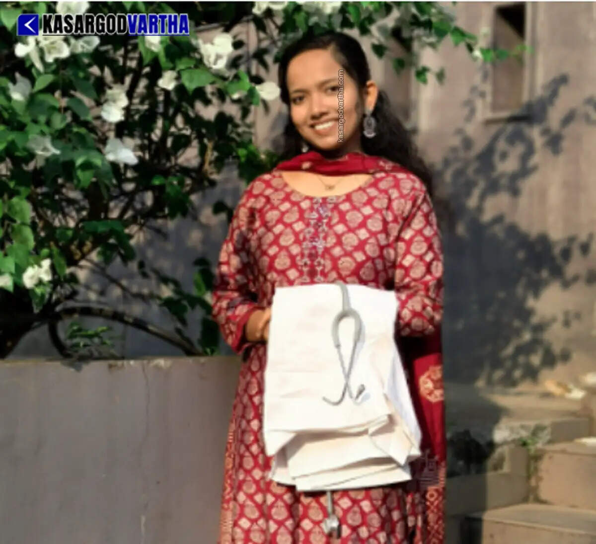 Arya S Raj from Kalichamaram completes MBBS from KMCT Medical College; achieves her dream of becoming a doctor