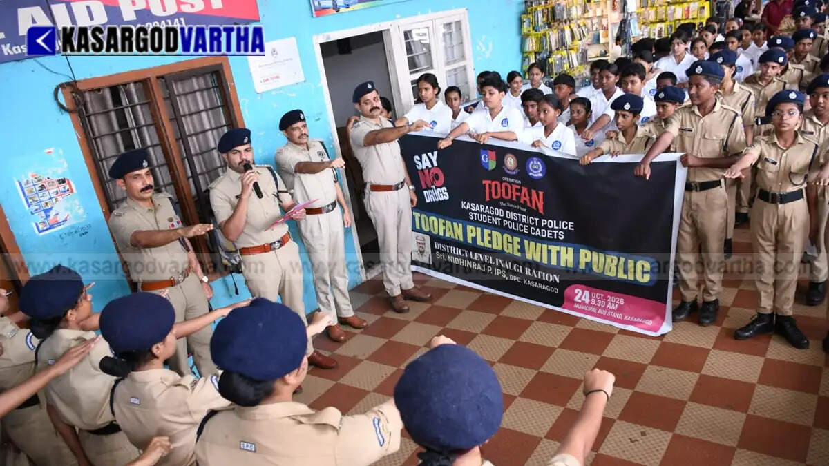 SPC cadets administer anti-drug pledge to 1.5 lakh bus passengers in Kasaragod