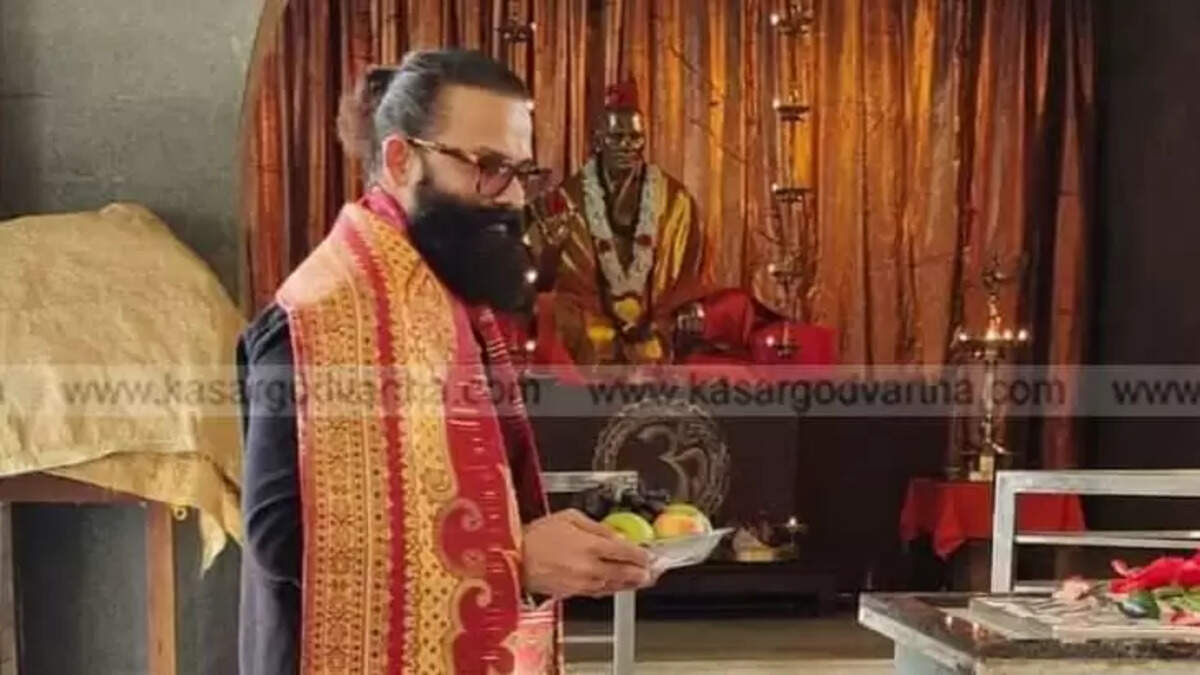 Jayasurya Visits Nityananda Ashram